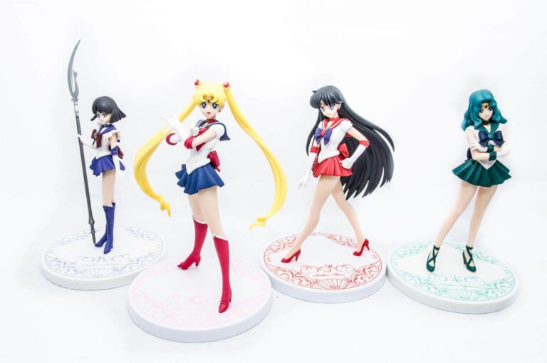 kawaii sailor moon figurine